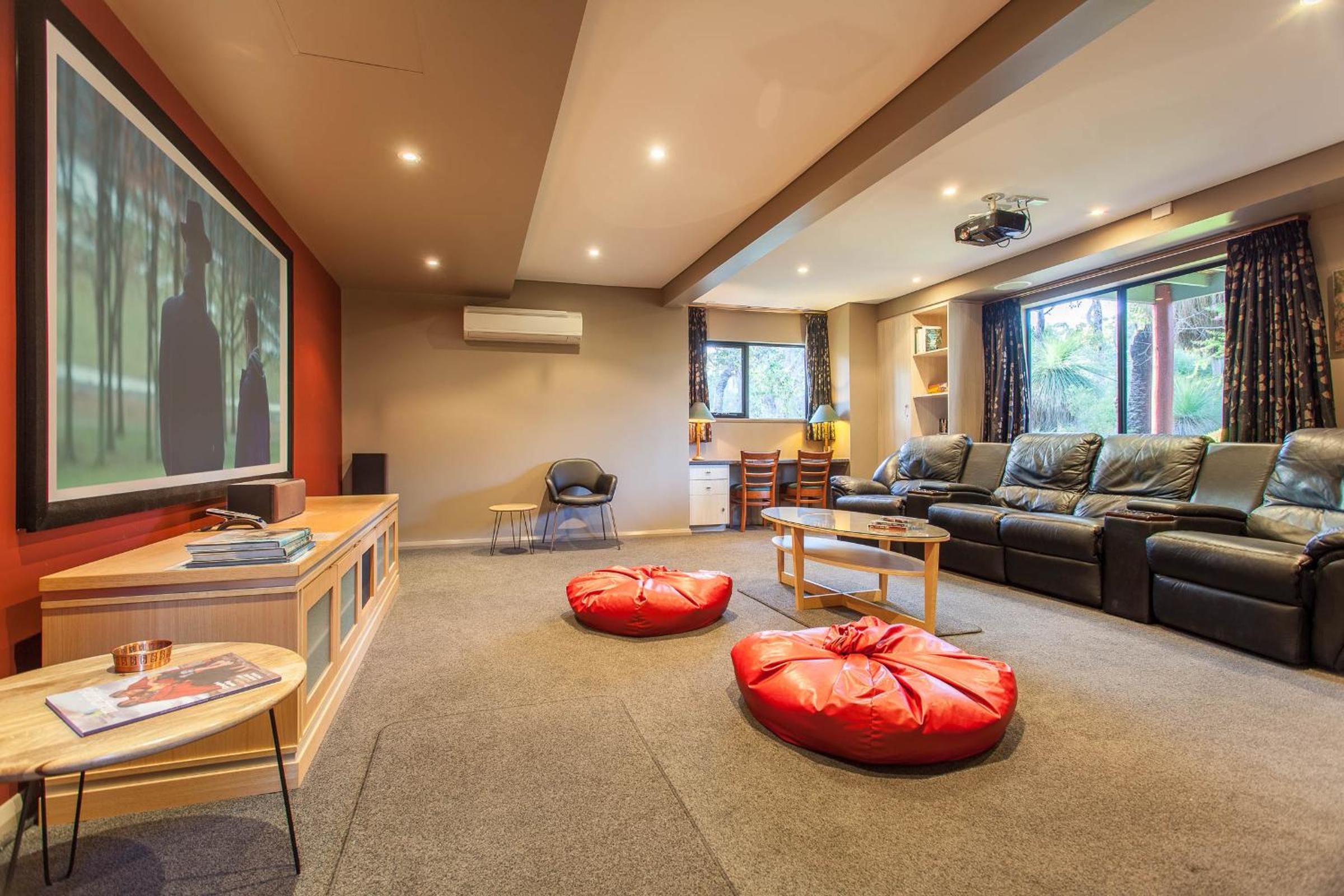 High Ridge I Private Properties