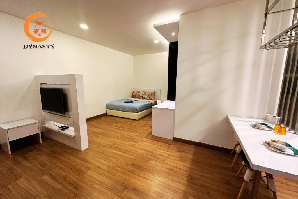 4# Cheras Symphony Tower Stylist Studio photo 1