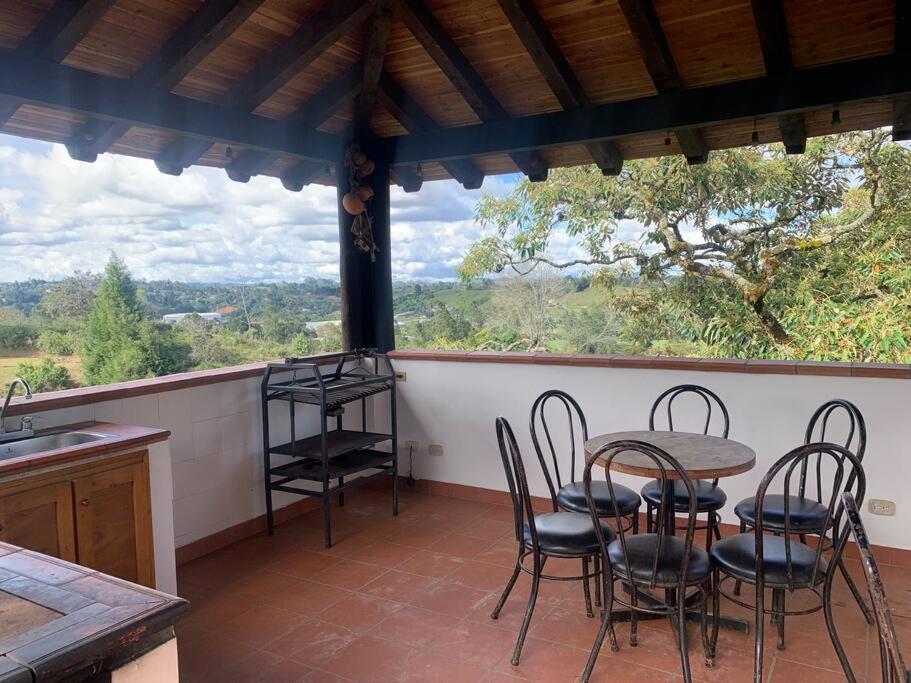 Hermosa casa de campo en ambiente tranquilo.