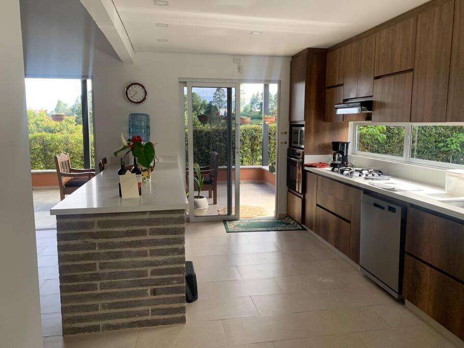 Hermosa casa de campo en ambiente tranquilo.