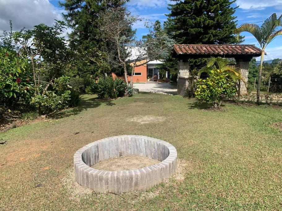 Hermosa casa de campo en ambiente tranquilo.