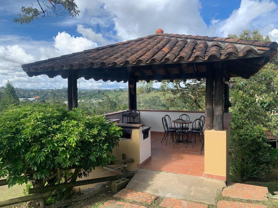 Hermosa casa de campo en ambiente tranquilo.