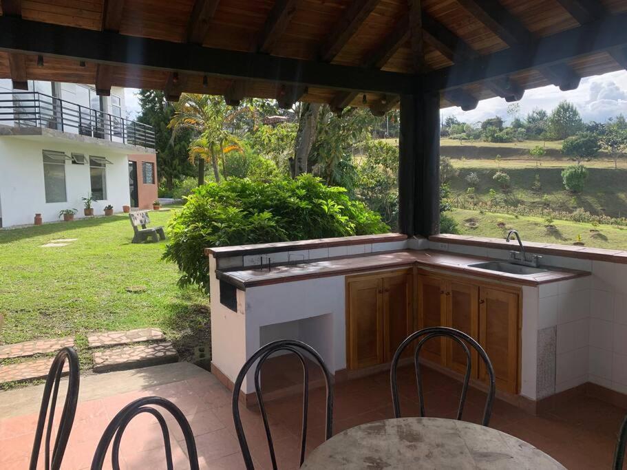 Hermosa casa de campo en ambiente tranquilo.
