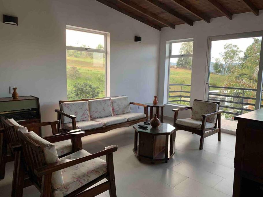 Hermosa casa de campo en ambiente tranquilo.