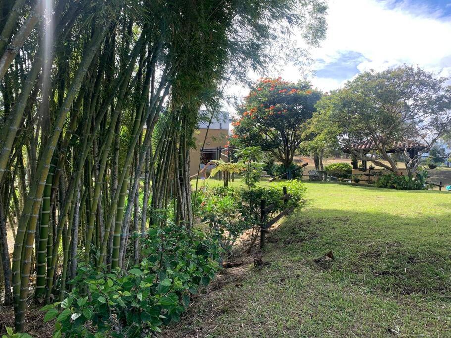 Hermosa casa de campo en ambiente tranquilo.
