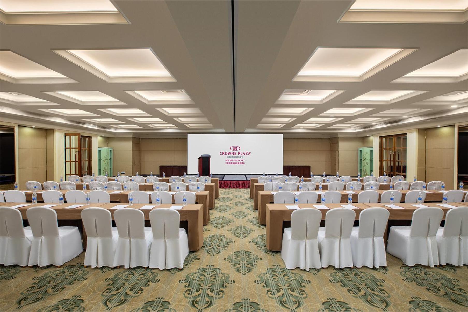 Crowne Plaza Resort Sanya Bay by IHG