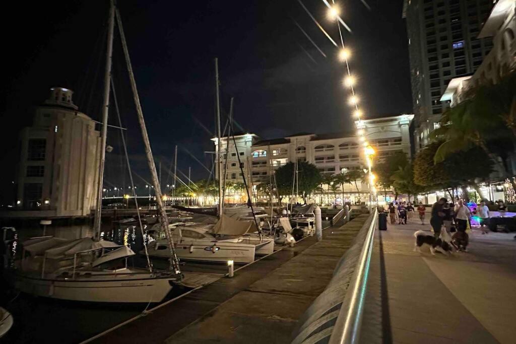 Straits Quay Highest & Spacious Seaview Suite - 2 photo 6