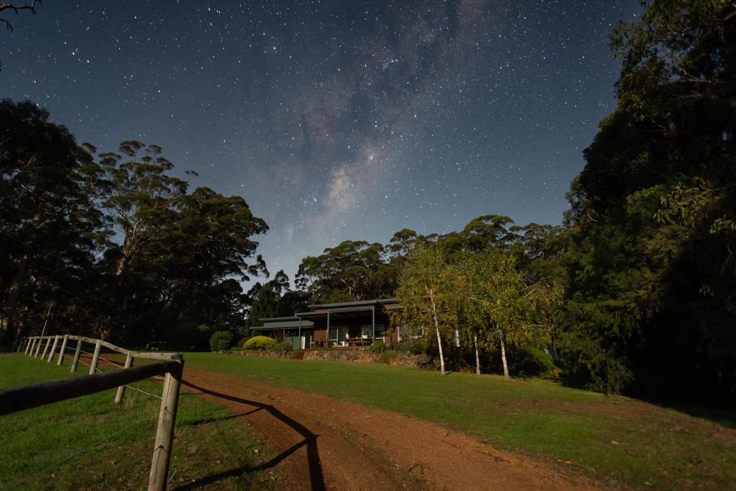 Roo Corner I Private Properties