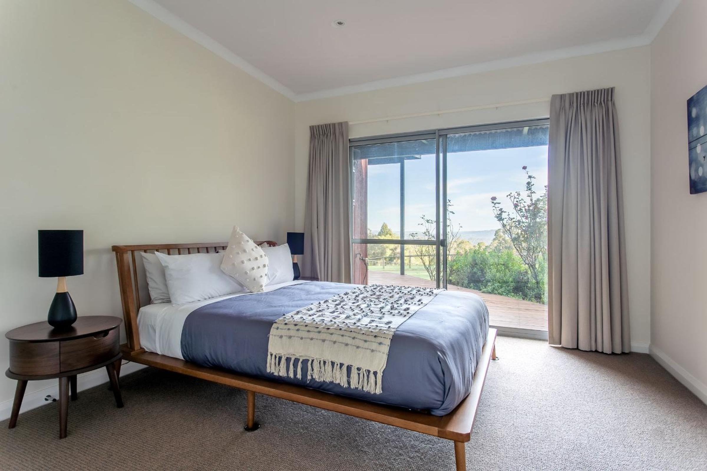 Roo Corner I Private Properties