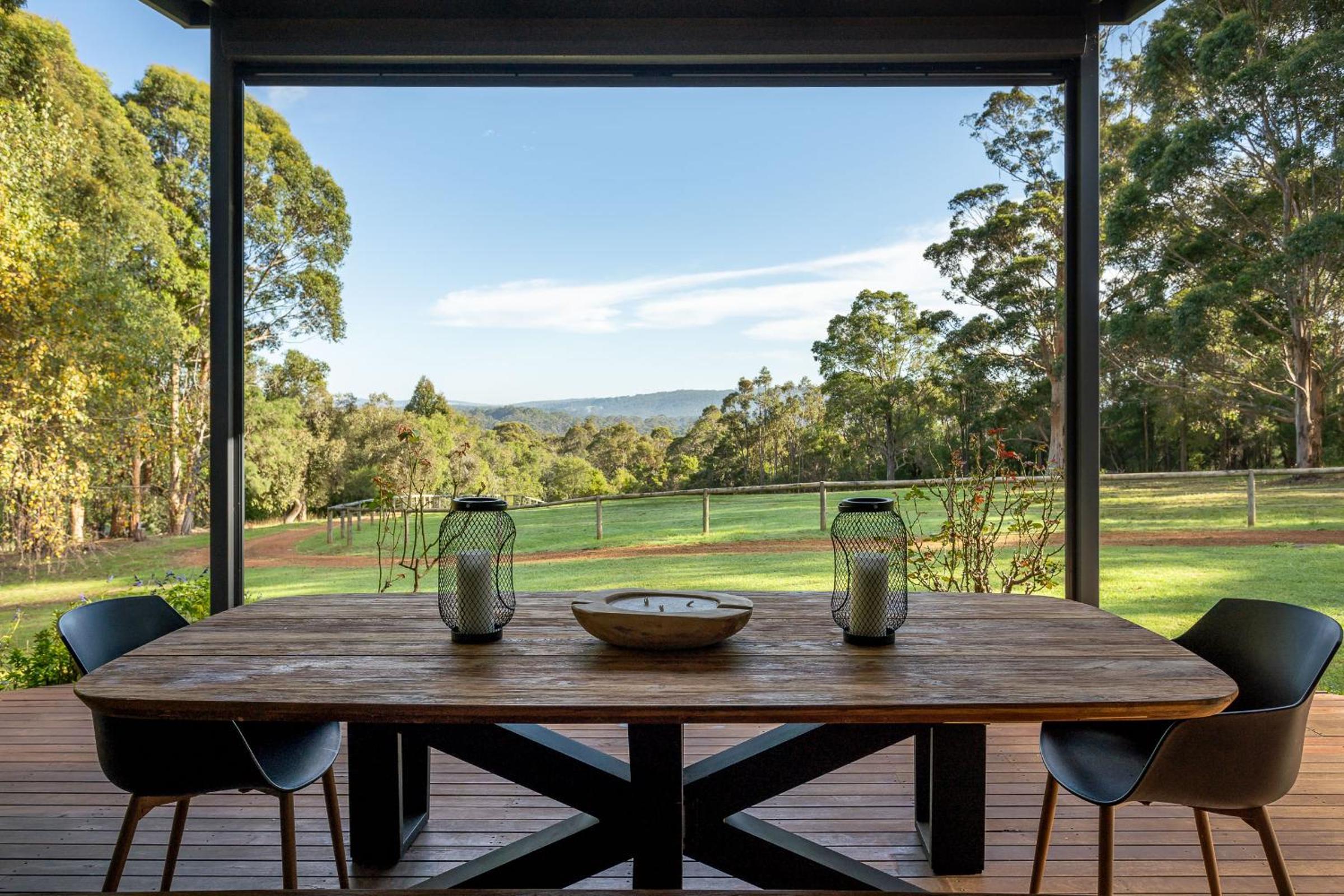 Roo Corner I Private Properties
