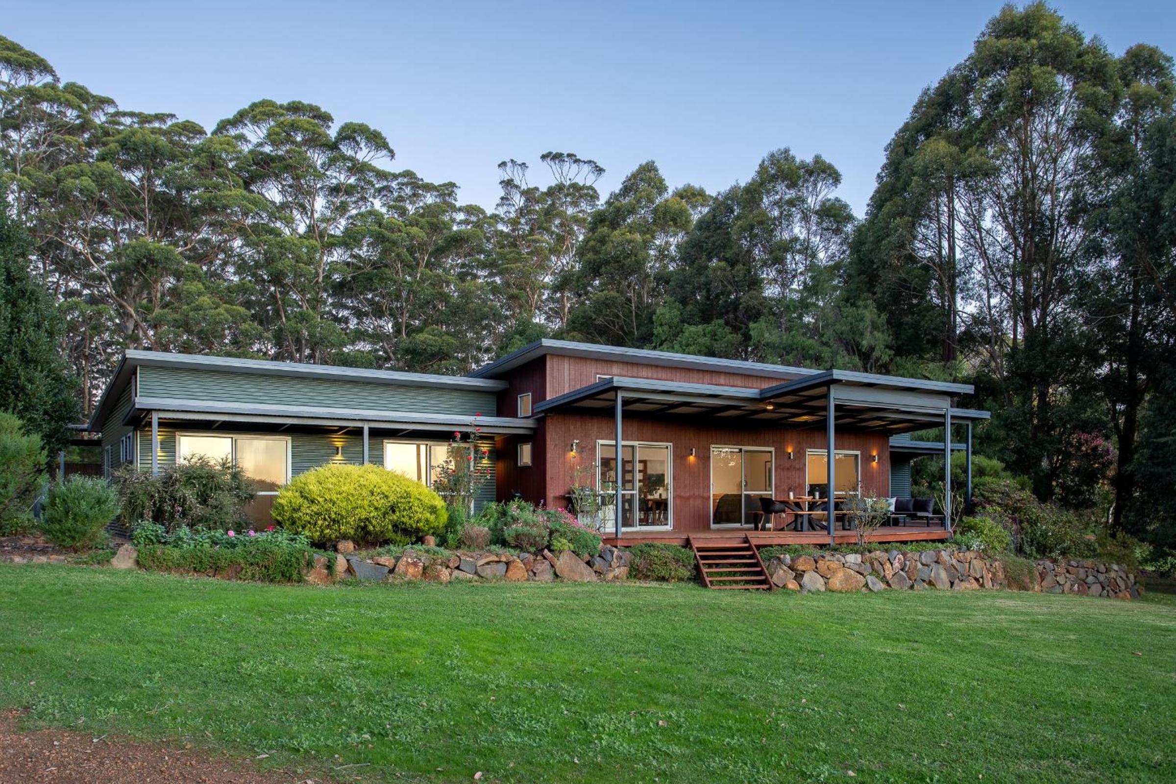 Roo Corner I Private Properties