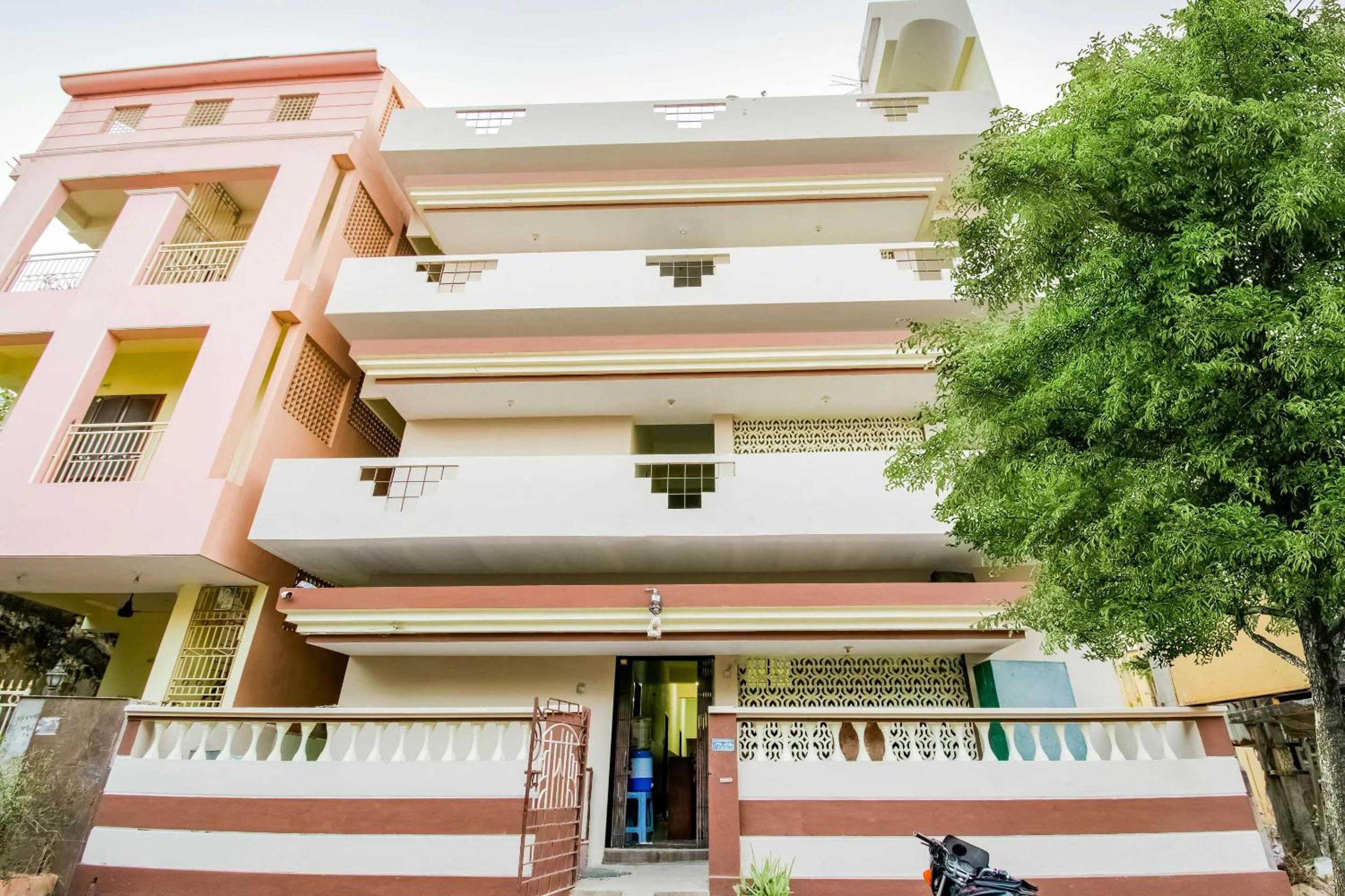 Hotel O Sri New Sai Chandra view 4