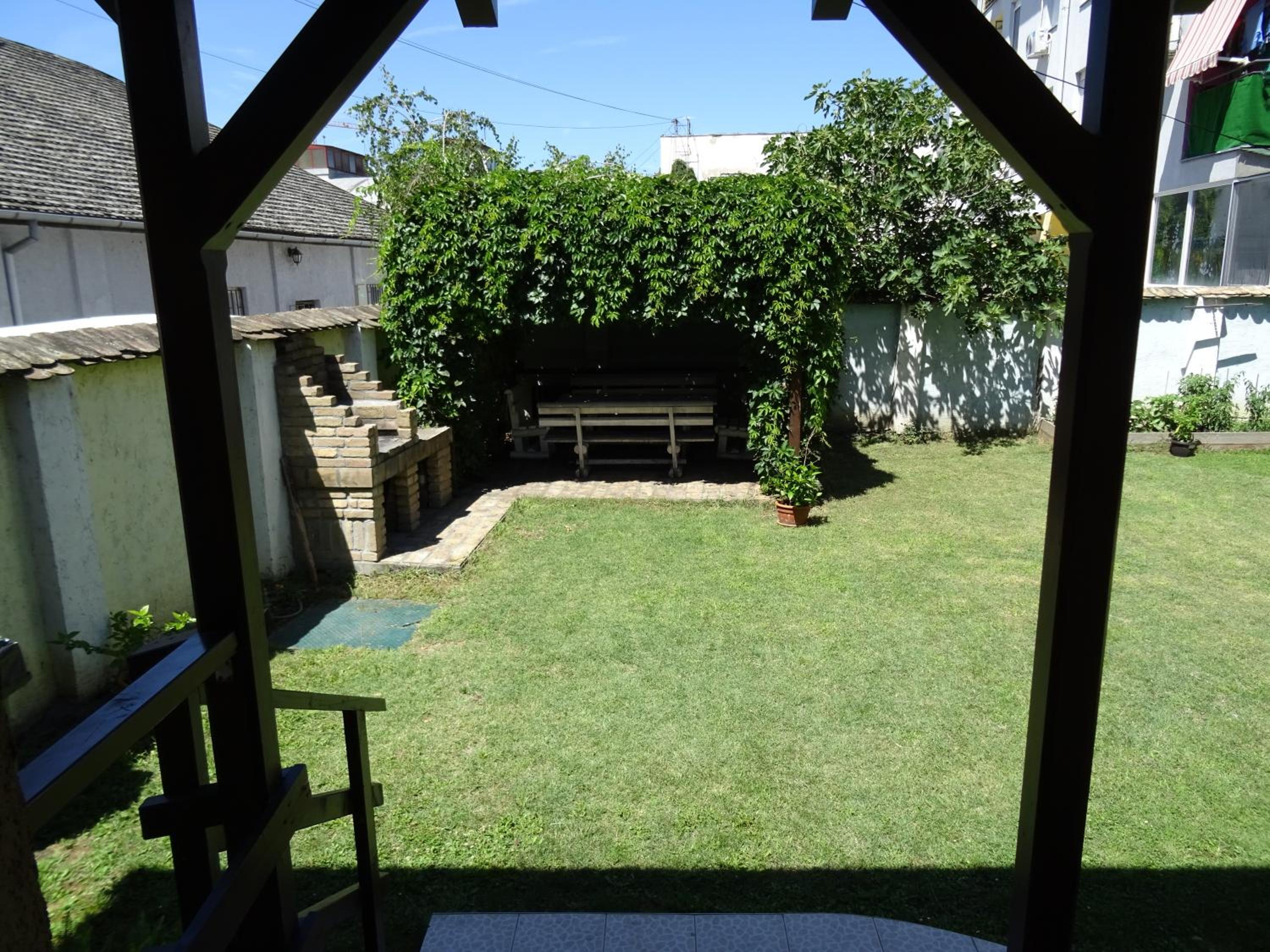 Photo 34