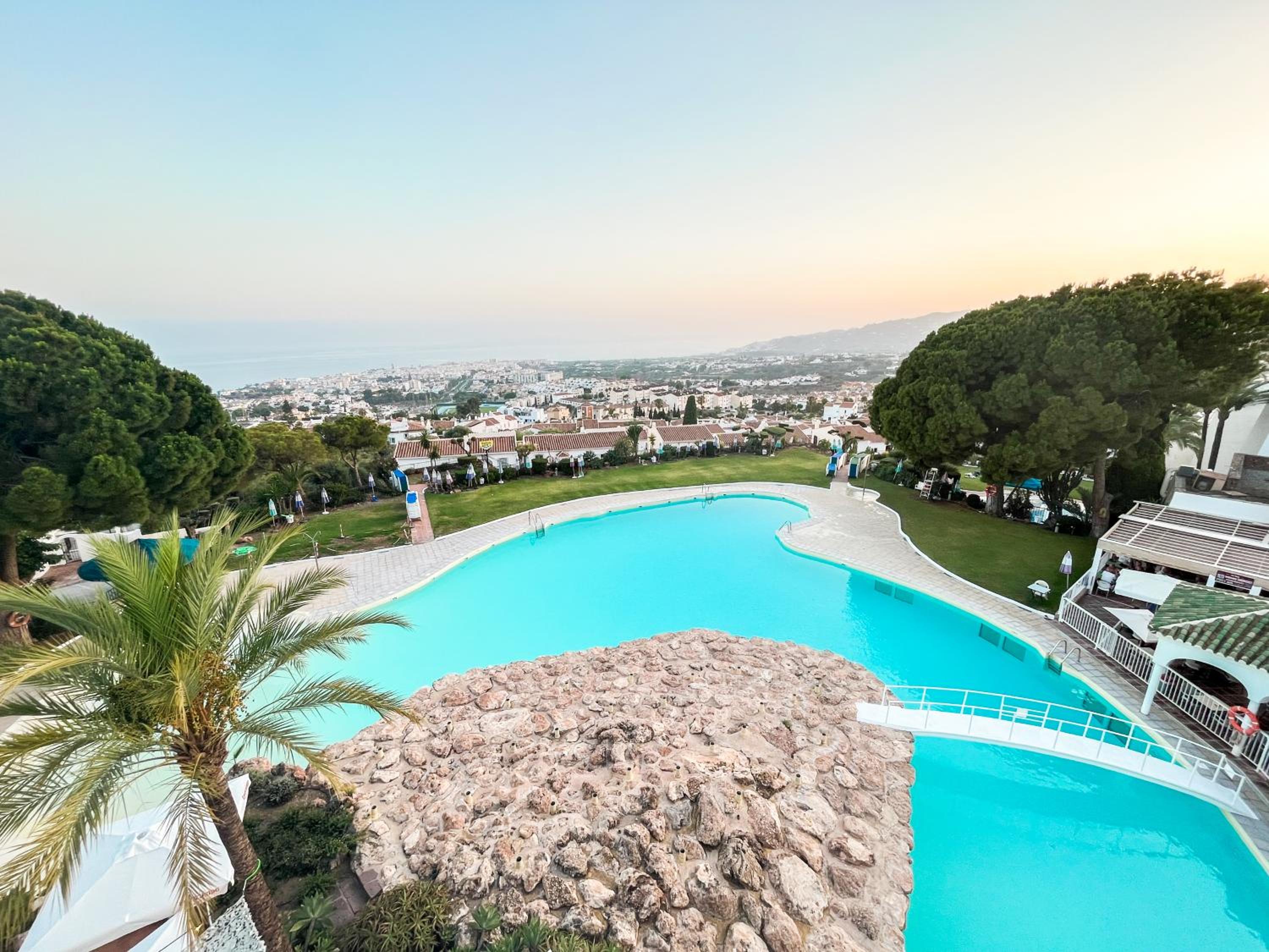Exclusive apartment with Nerjas biggest pool