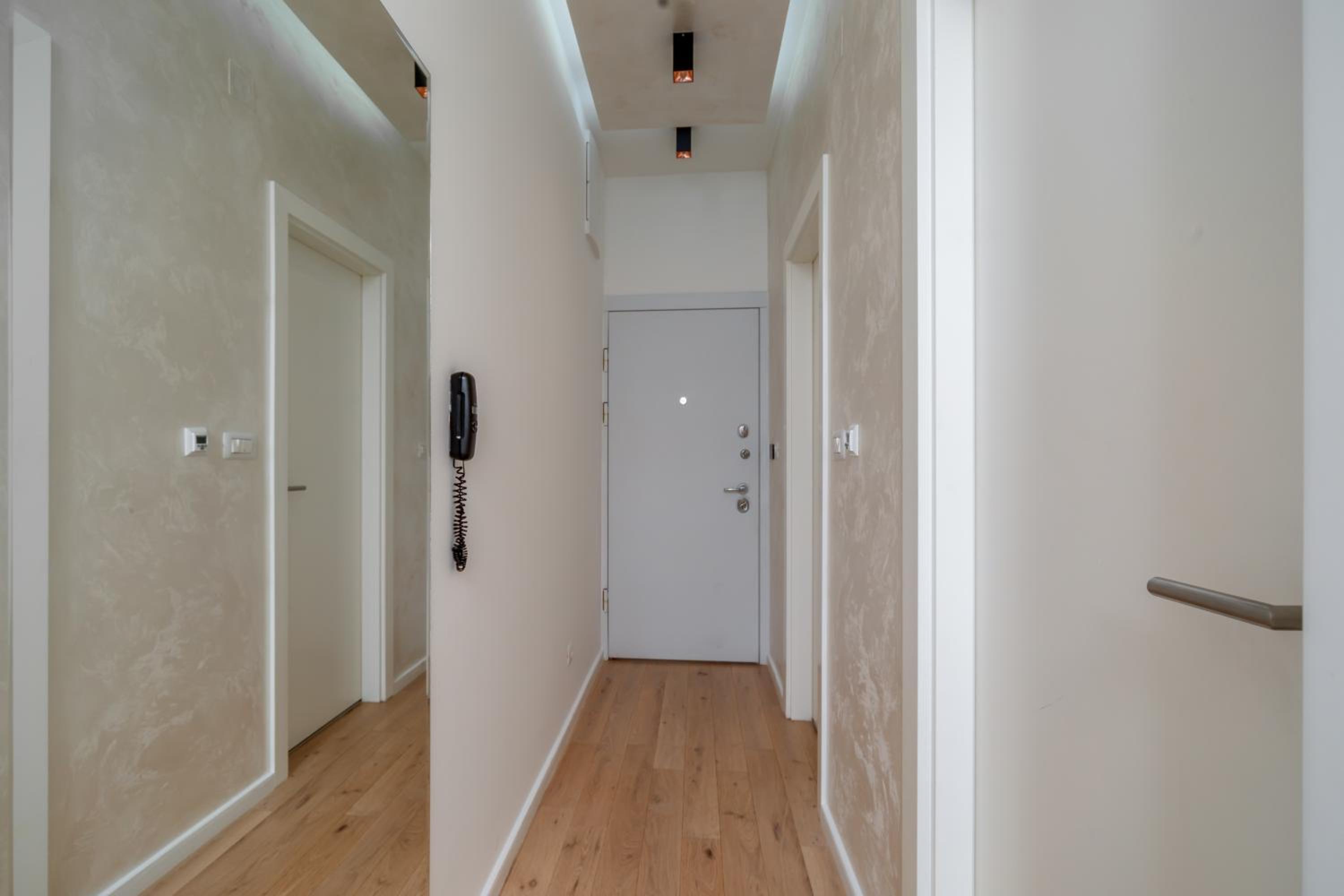 Bar Exclusiv Soho city Residence view 4