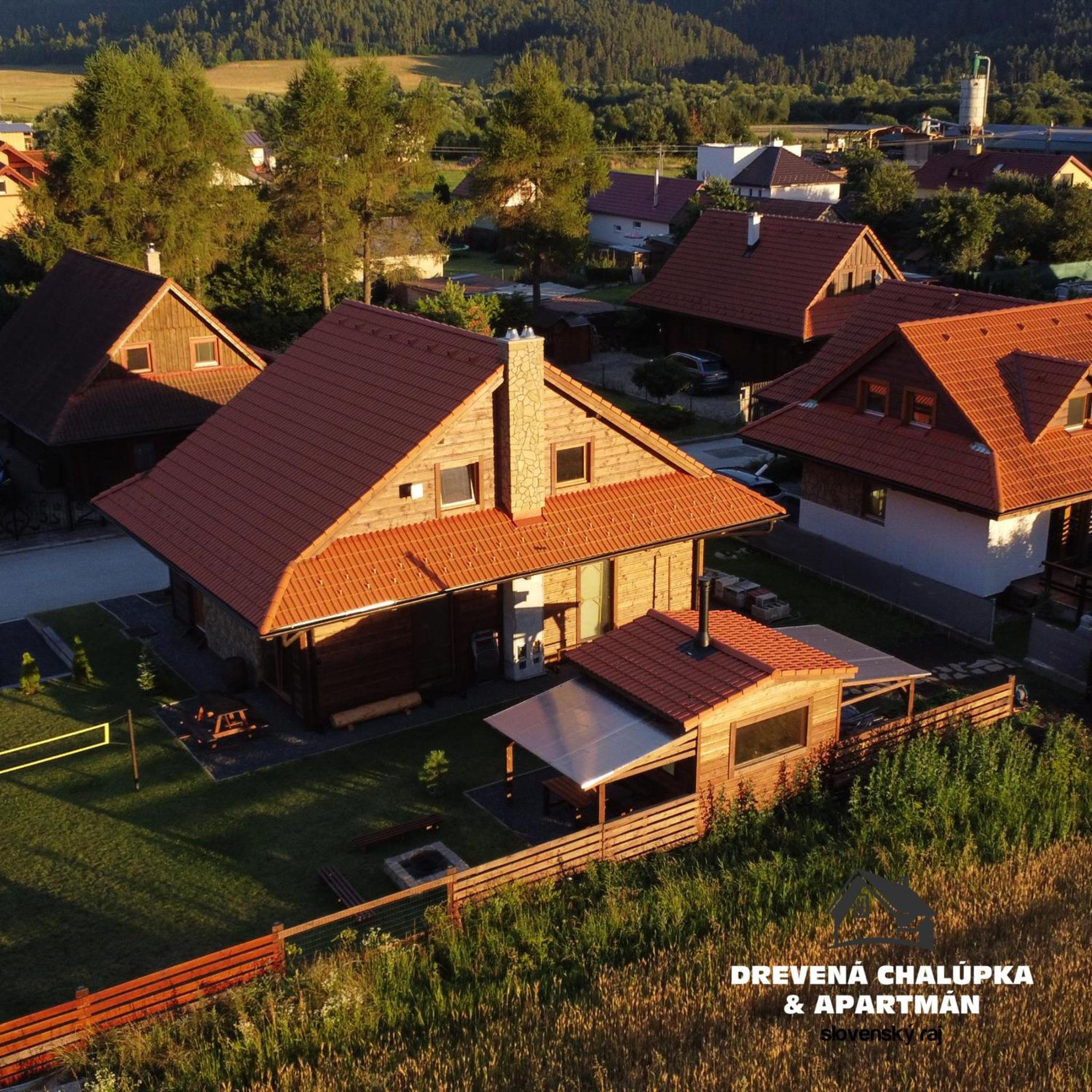 DREVENÁ CHALÚPKA Slovenský raj HRABUŠICE view 4