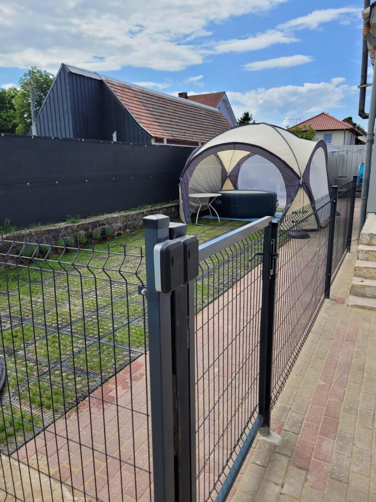 Photo 69