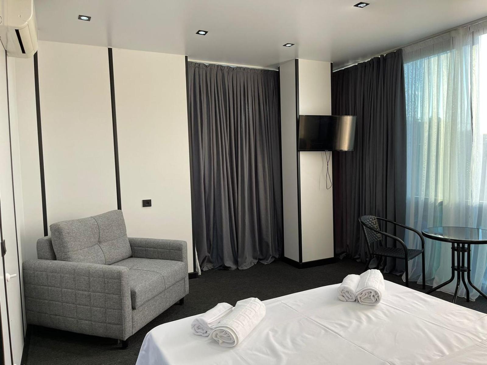 HOTEL SOBRANIE