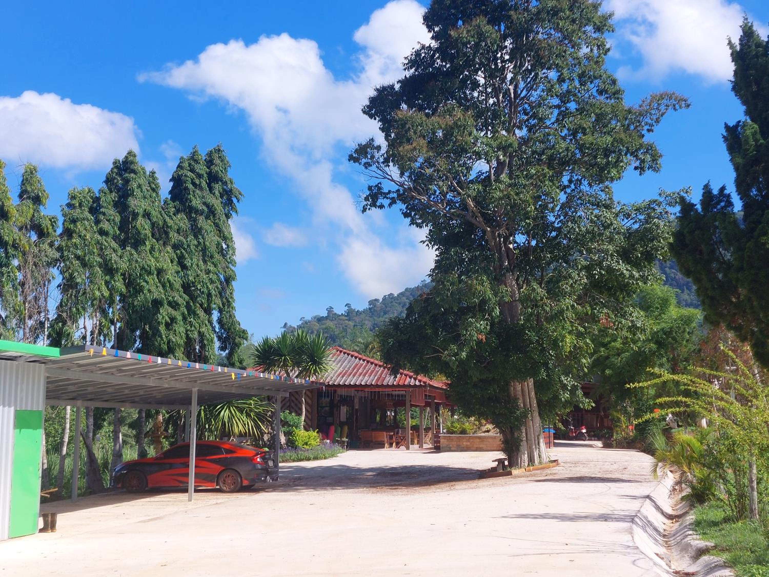 Phulomnum Resort