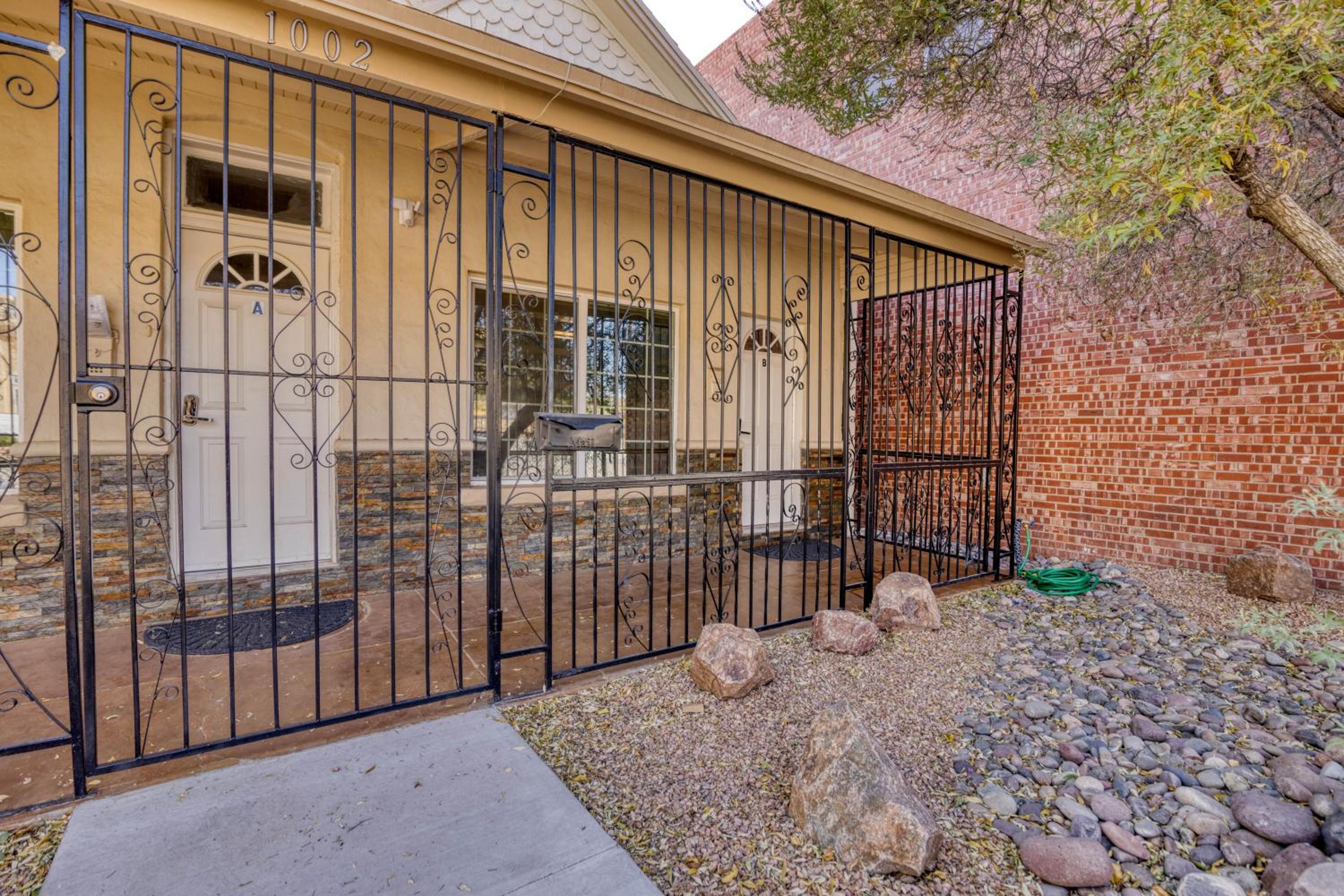Close to All, Restful Duplex A in Downtown, UTEP, Hospitals view 2
