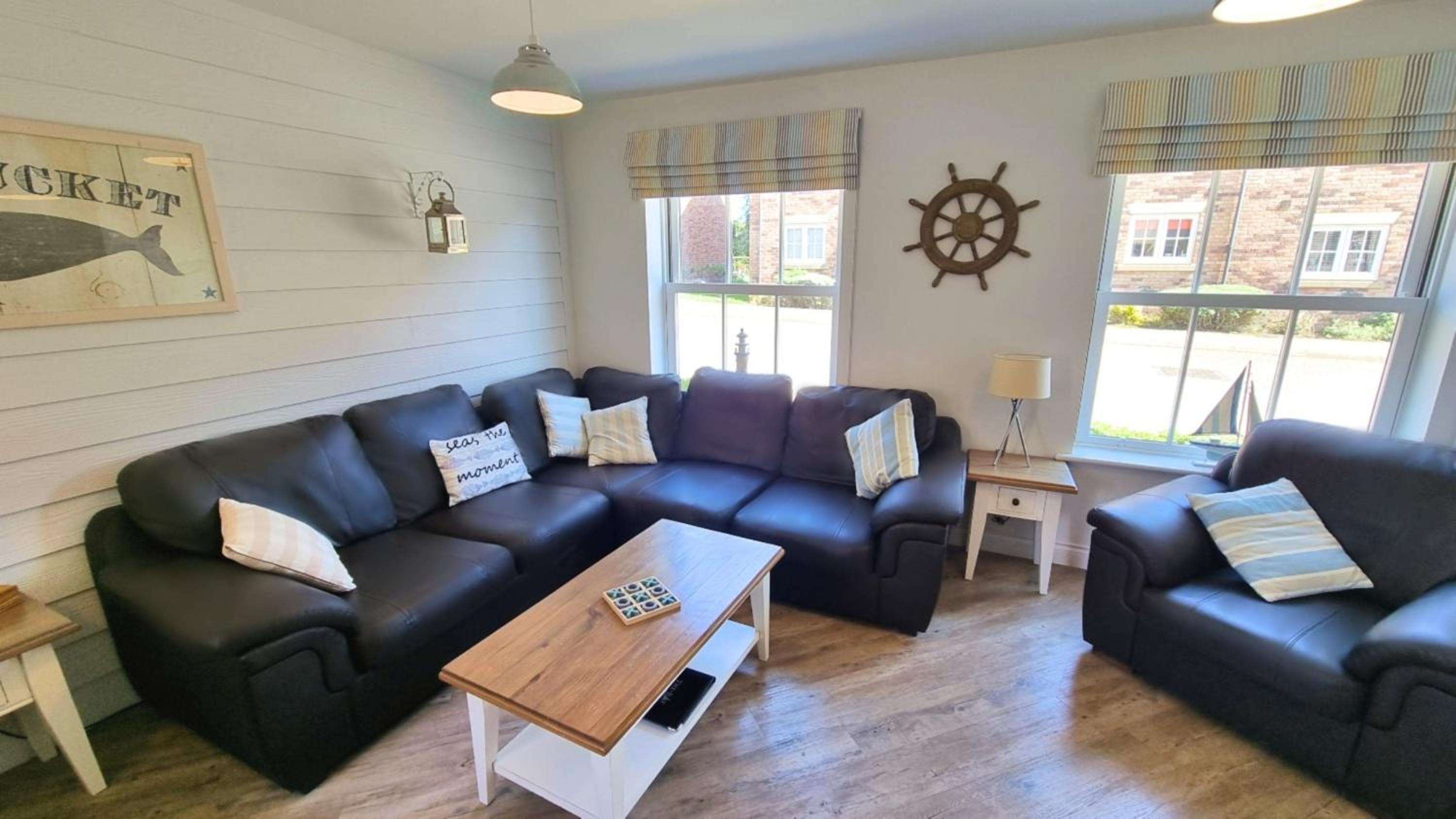 The Bay Filey - Corner Cottage view 5