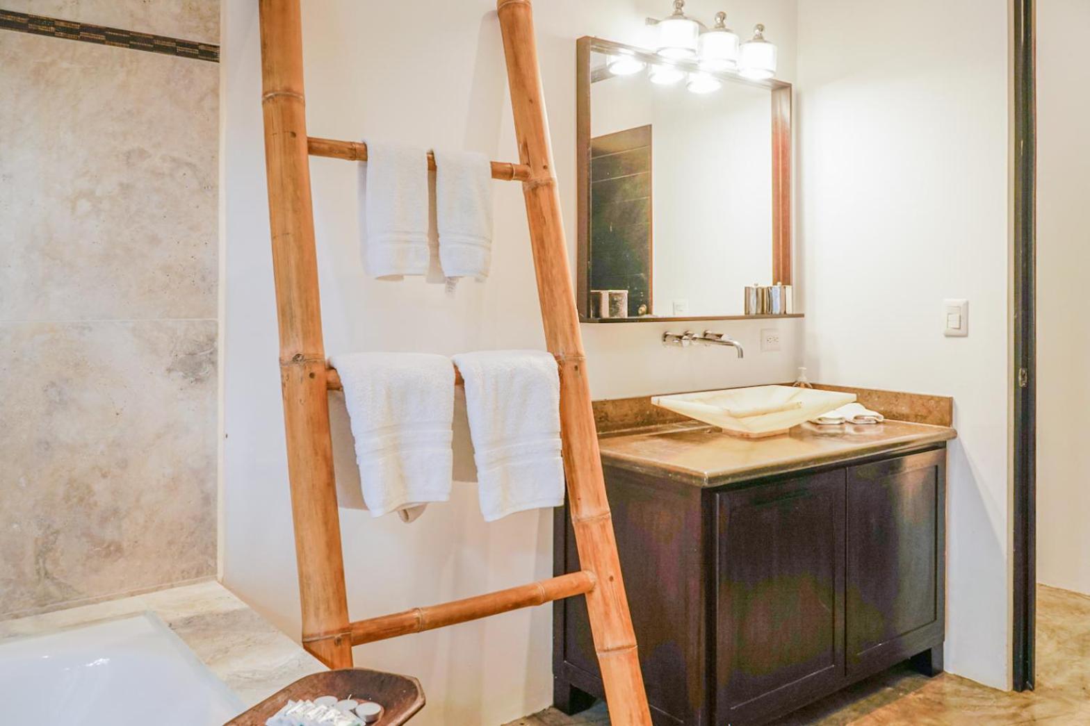Makara Resort 5 Bedrooms