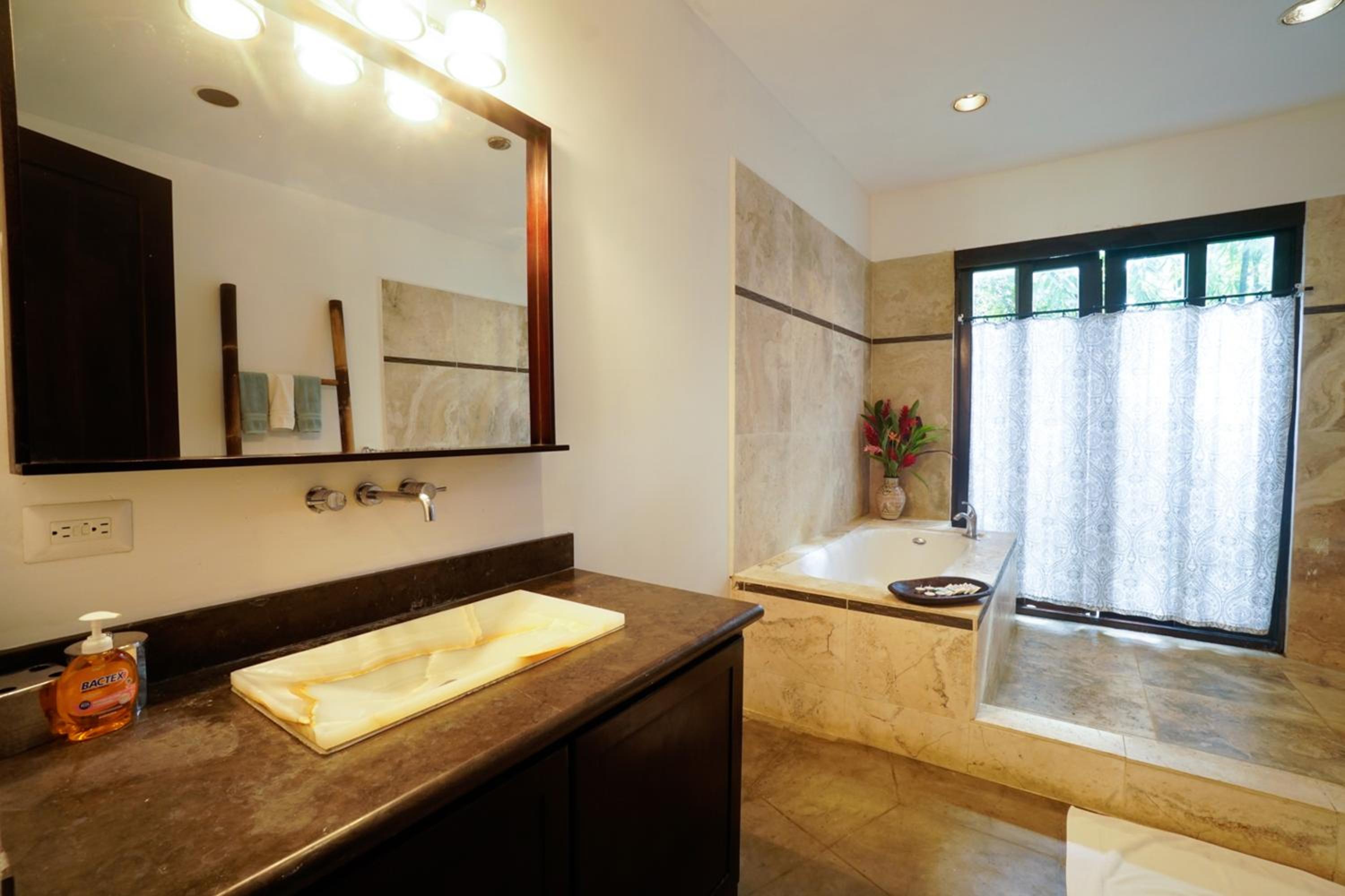Makara Resort 5 Bedrooms