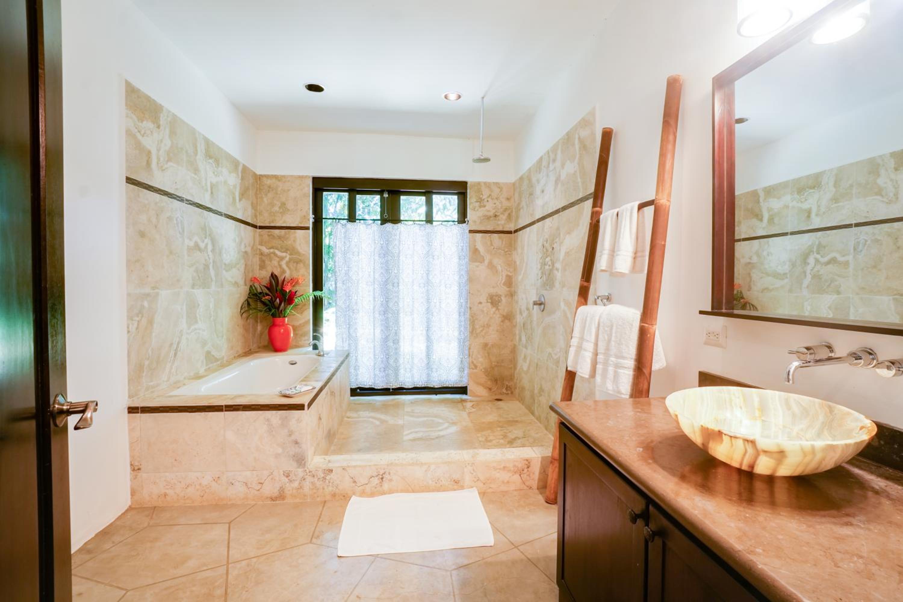 Makara Resort 5 Bedrooms