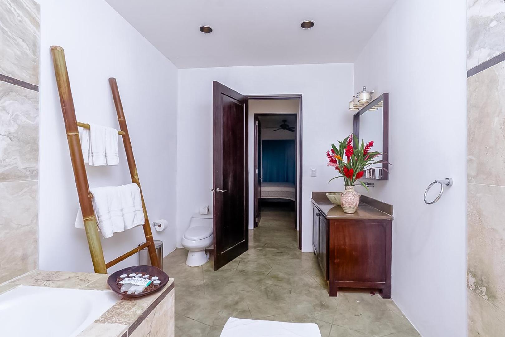 Makara Resort 5 Bedrooms