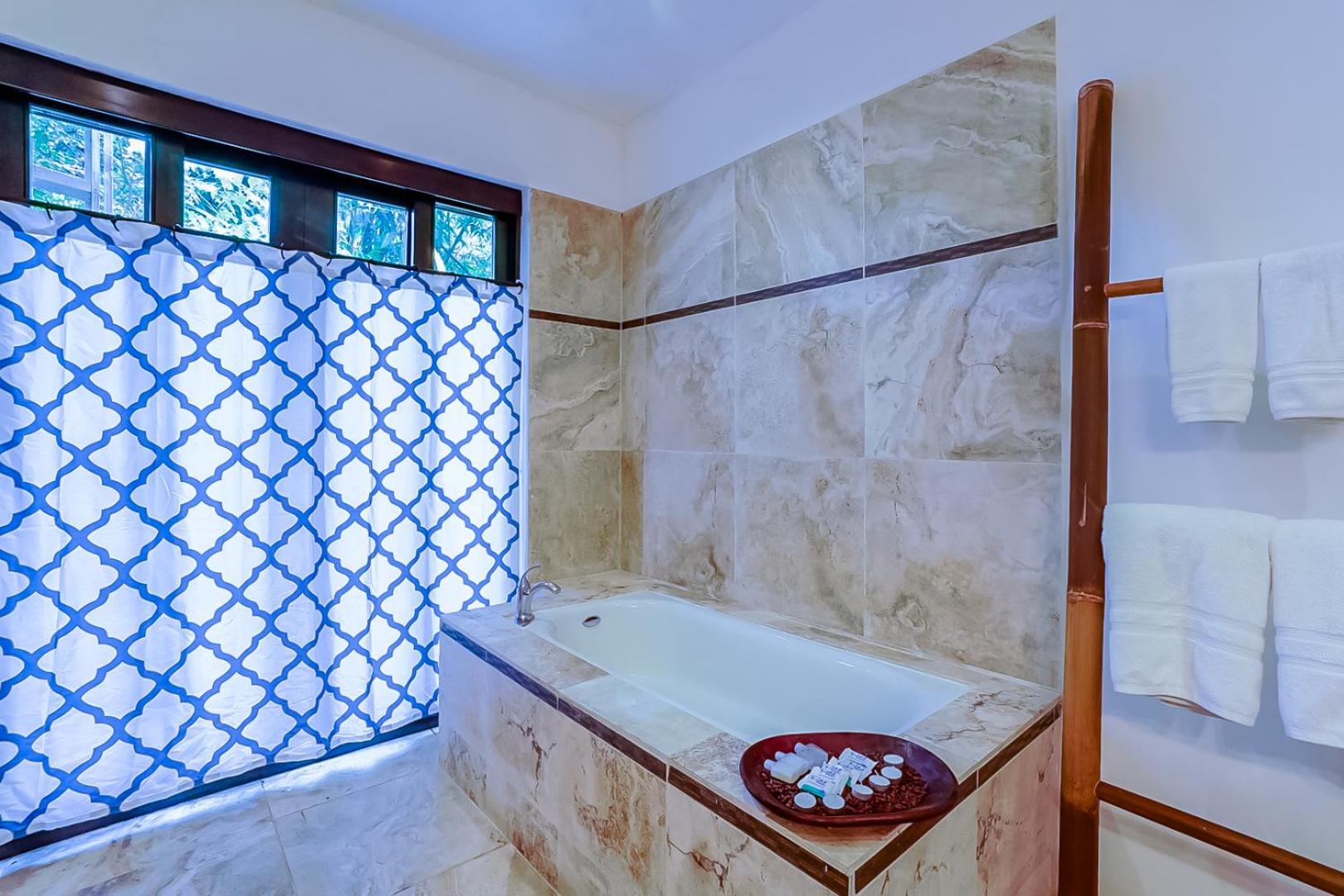 Makara Resort 5 Bedrooms