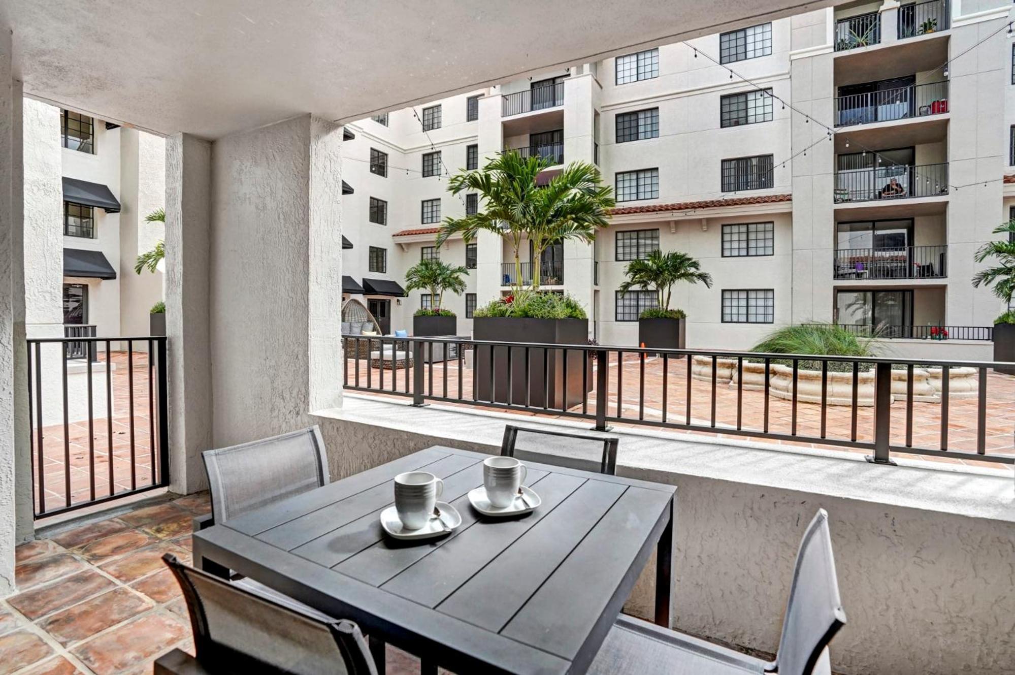 Stylish Modern Apartments at Gables Grand Plaza in Miami