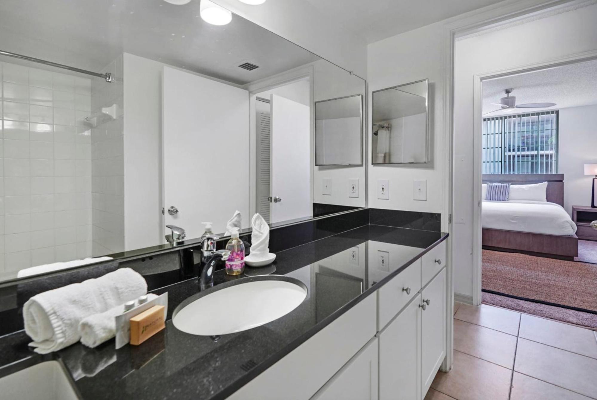 Stylish Modern Apartments at Gables Grand Plaza in Miami