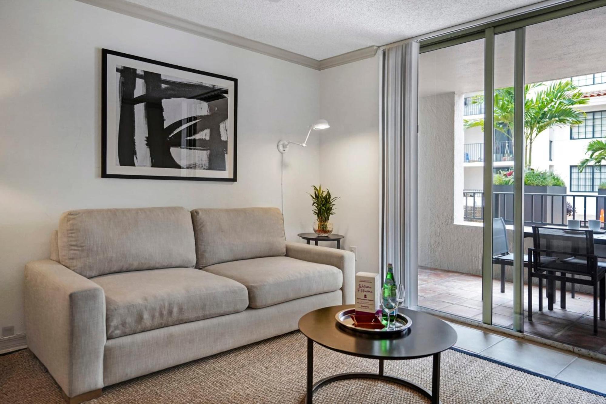 Stylish Modern Apartments at Gables Grand Plaza in Miami