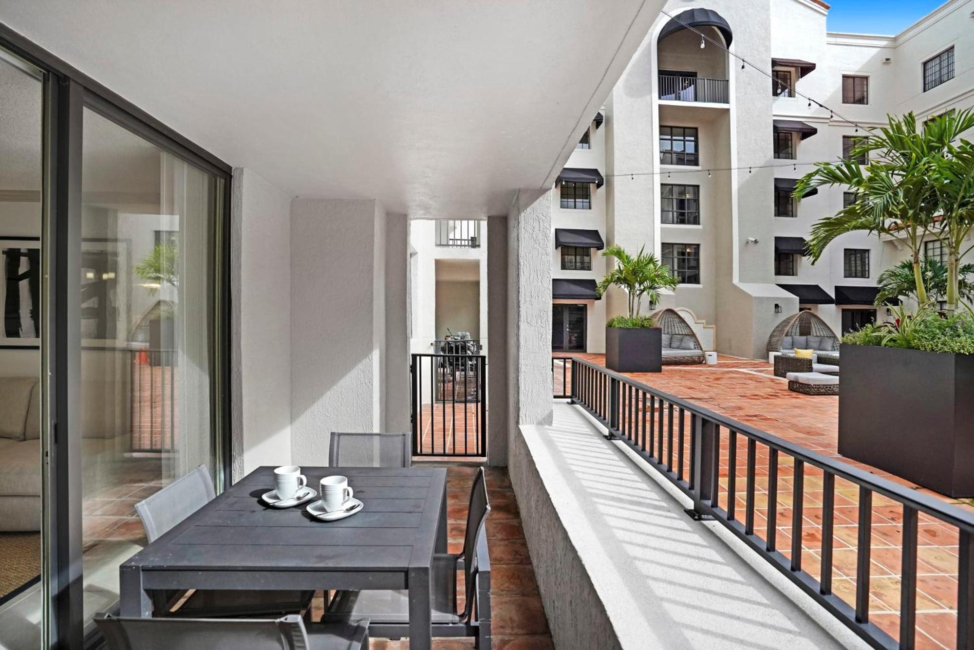 Stylish Modern Apartments at Gables Grand Plaza in Miami