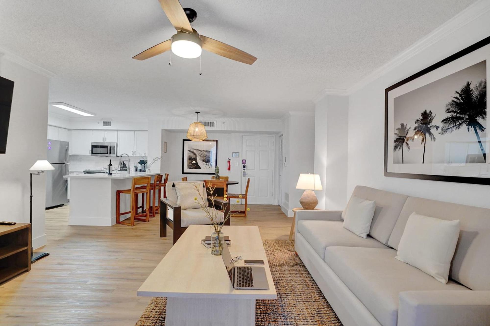 Stylish Modern Apartments at Gables Grand Plaza in Miami