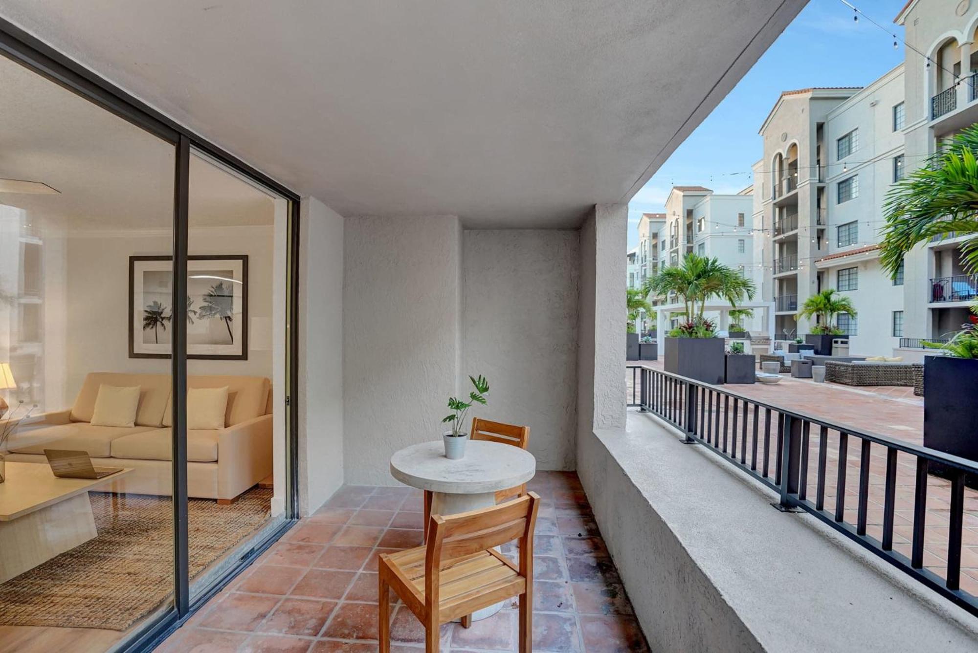Stylish Modern Apartments at Gables Grand Plaza in Miami
