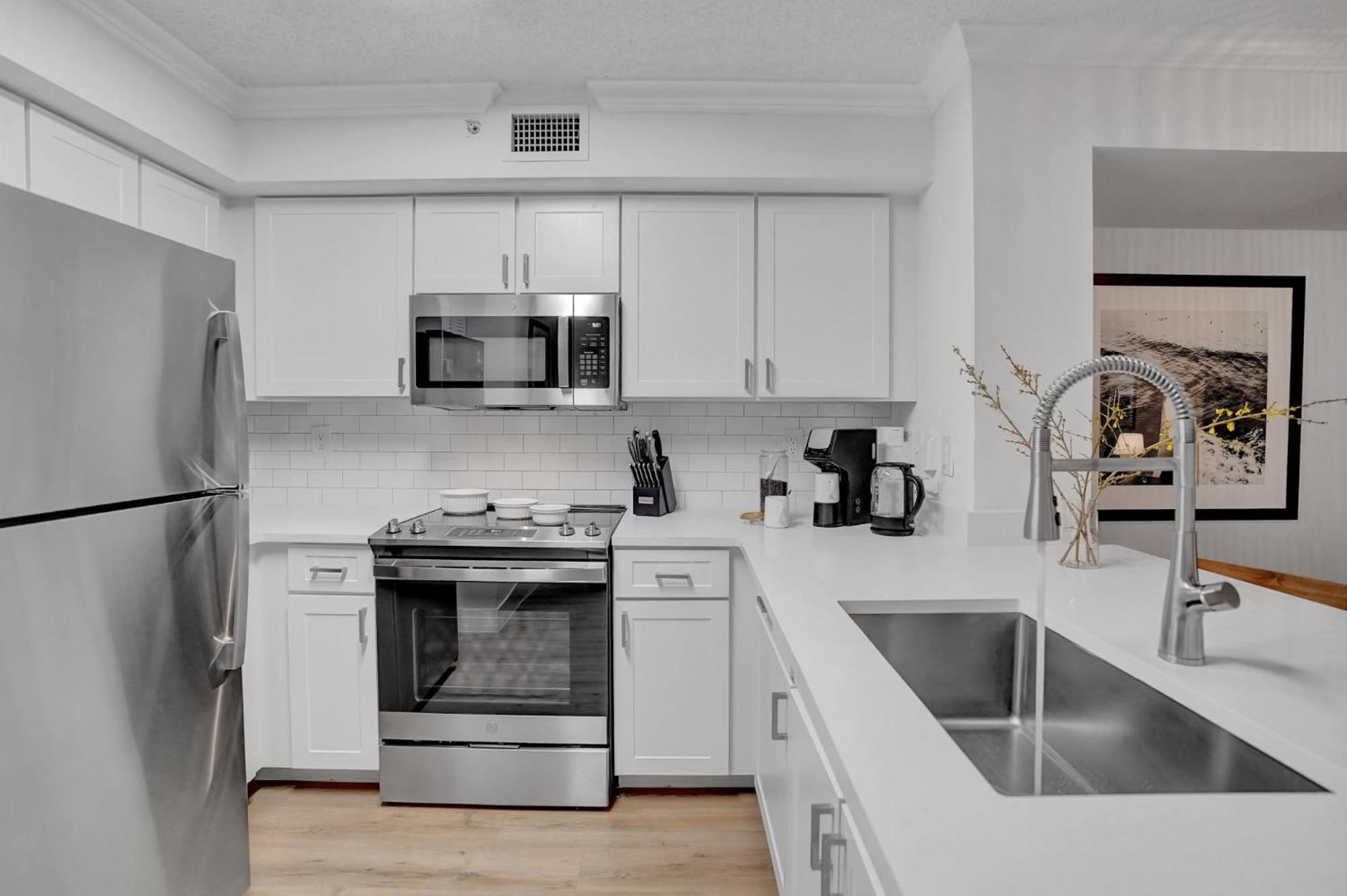 Stylish Modern Apartments at Gables Grand Plaza in Miami