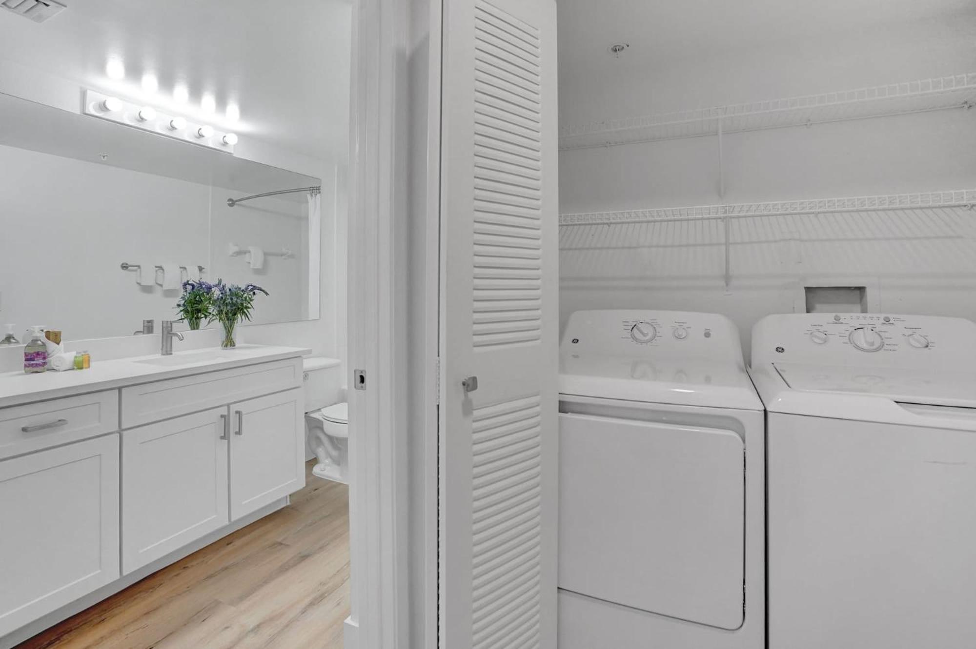 Stylish Modern Apartments at Gables Grand Plaza in Miami