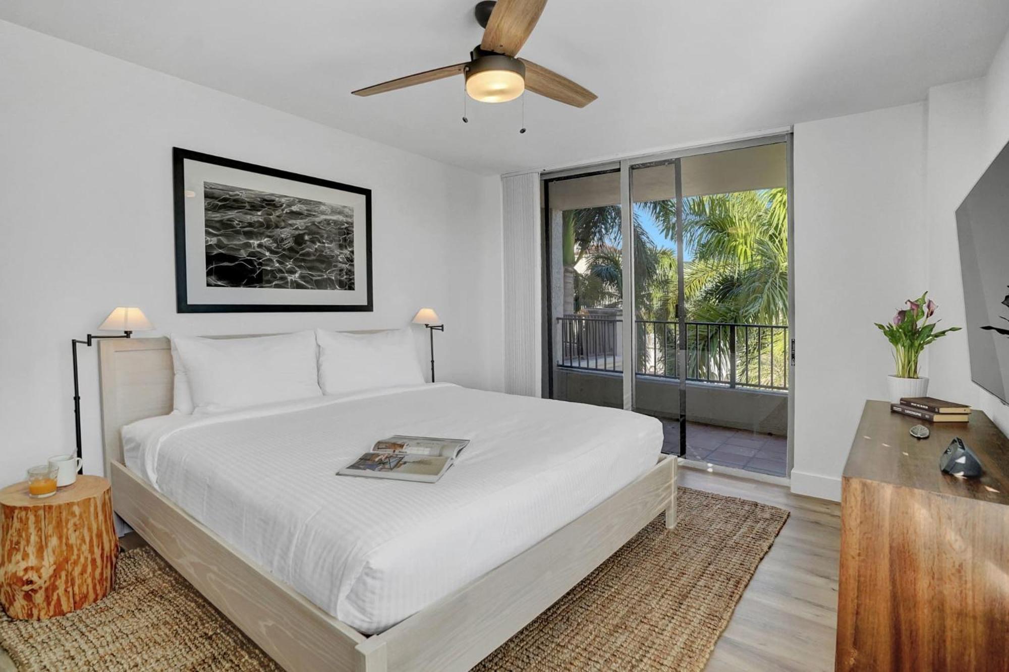 Stylish Modern Apartments at Gables Grand Plaza in Miami