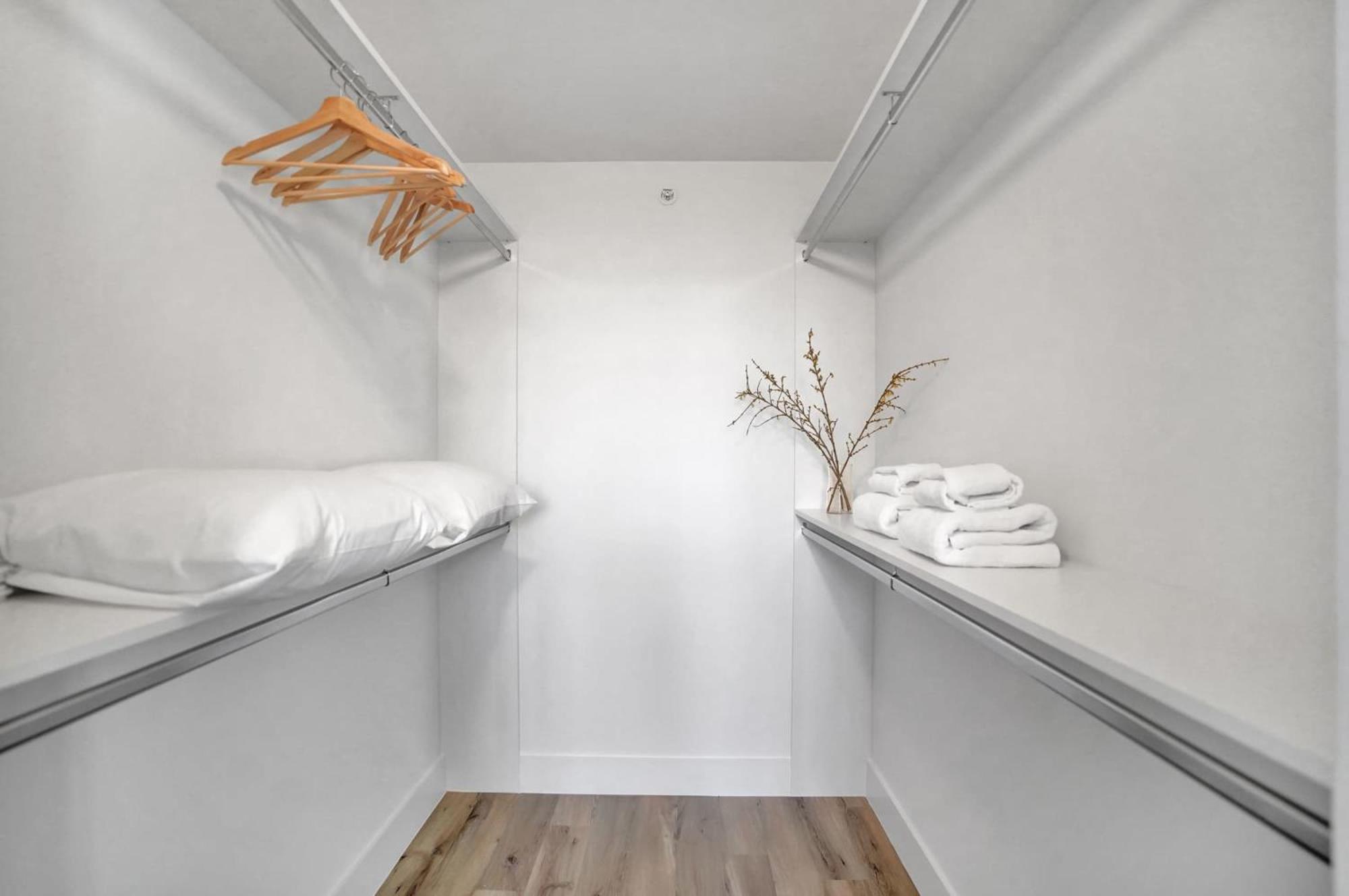 Stylish Modern Apartments at Gables Grand Plaza in Miami