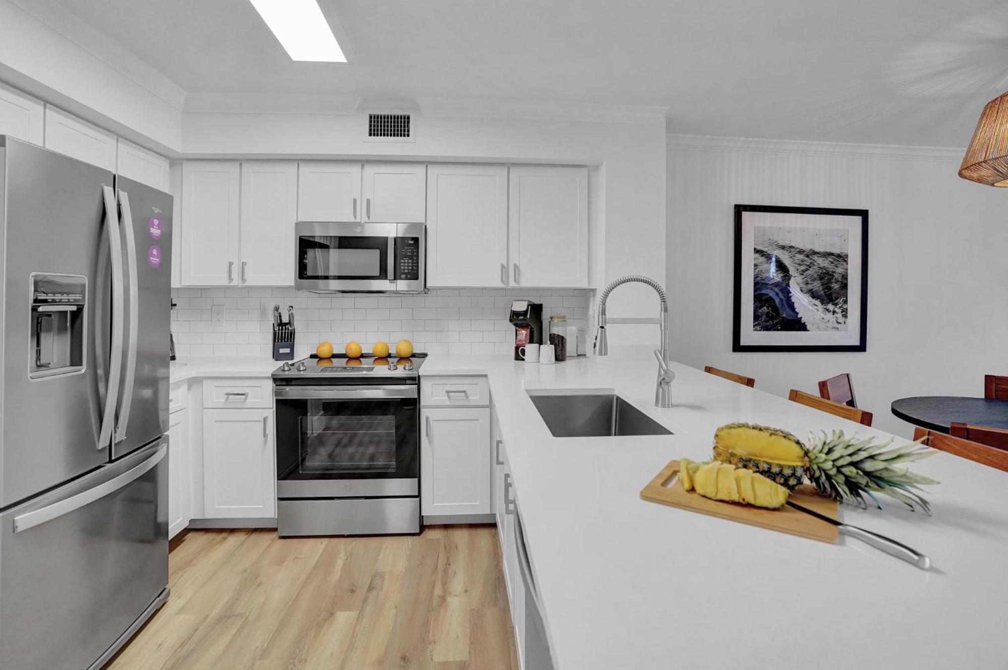 Stylish Modern Apartments at Gables Grand Plaza in Miami