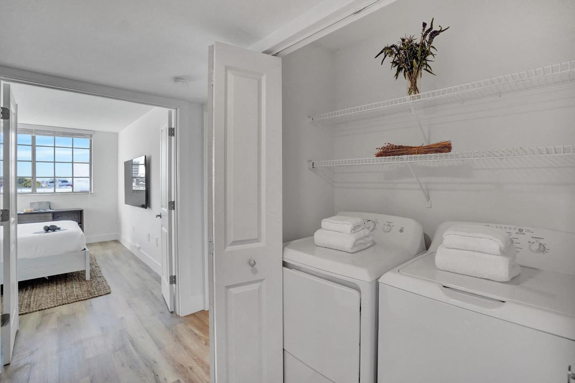 Stylish Modern Apartments at Gables Grand Plaza in Miami