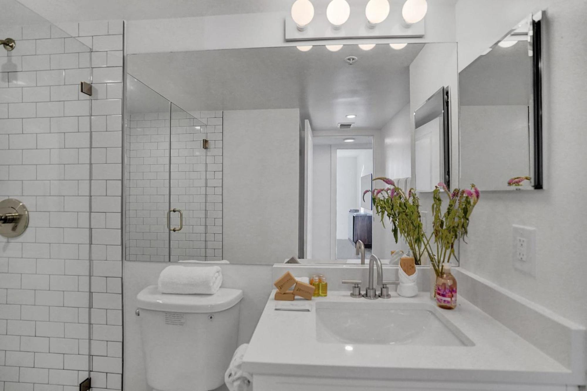 Stylish Modern Apartments at Gables Grand Plaza in Miami