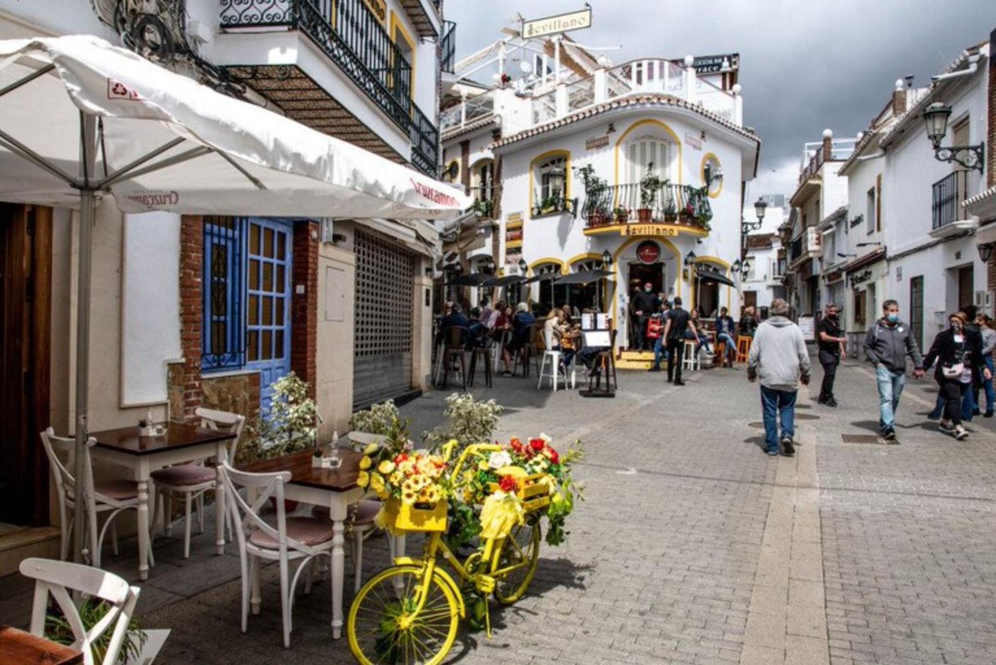 Estudio Jimena Córdoba en el centro de Nerja view 3