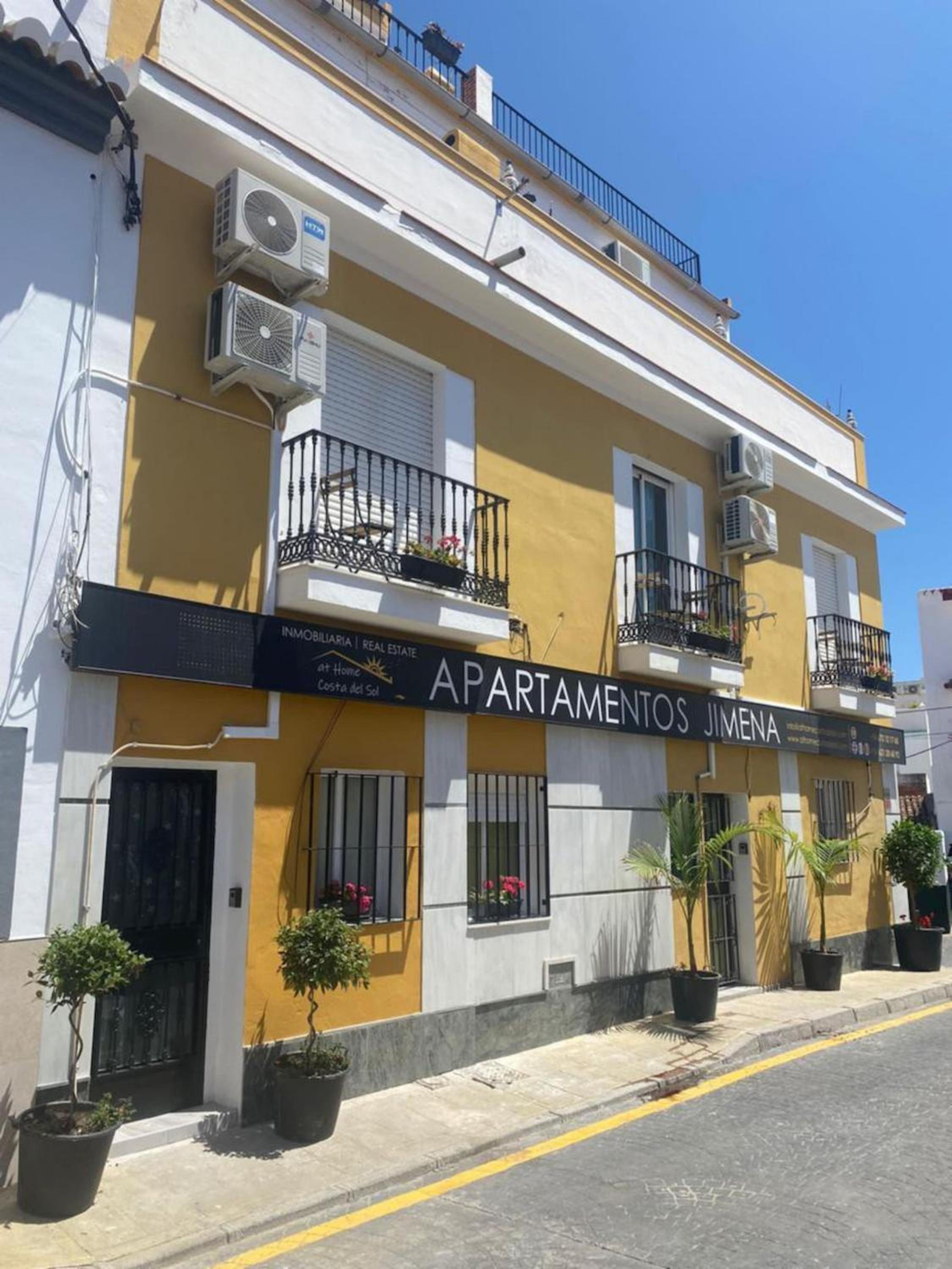 Estudio Jimena Burriana en el centro de Nerja
