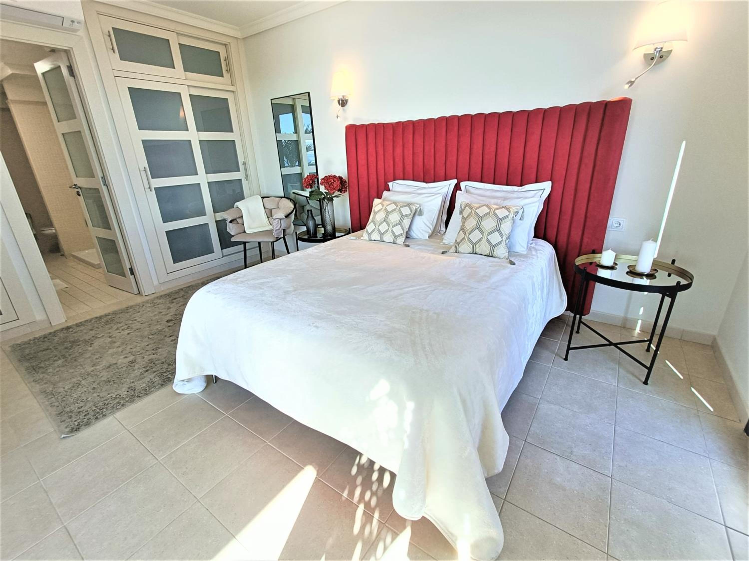Luxury Los Gigantes Apartment