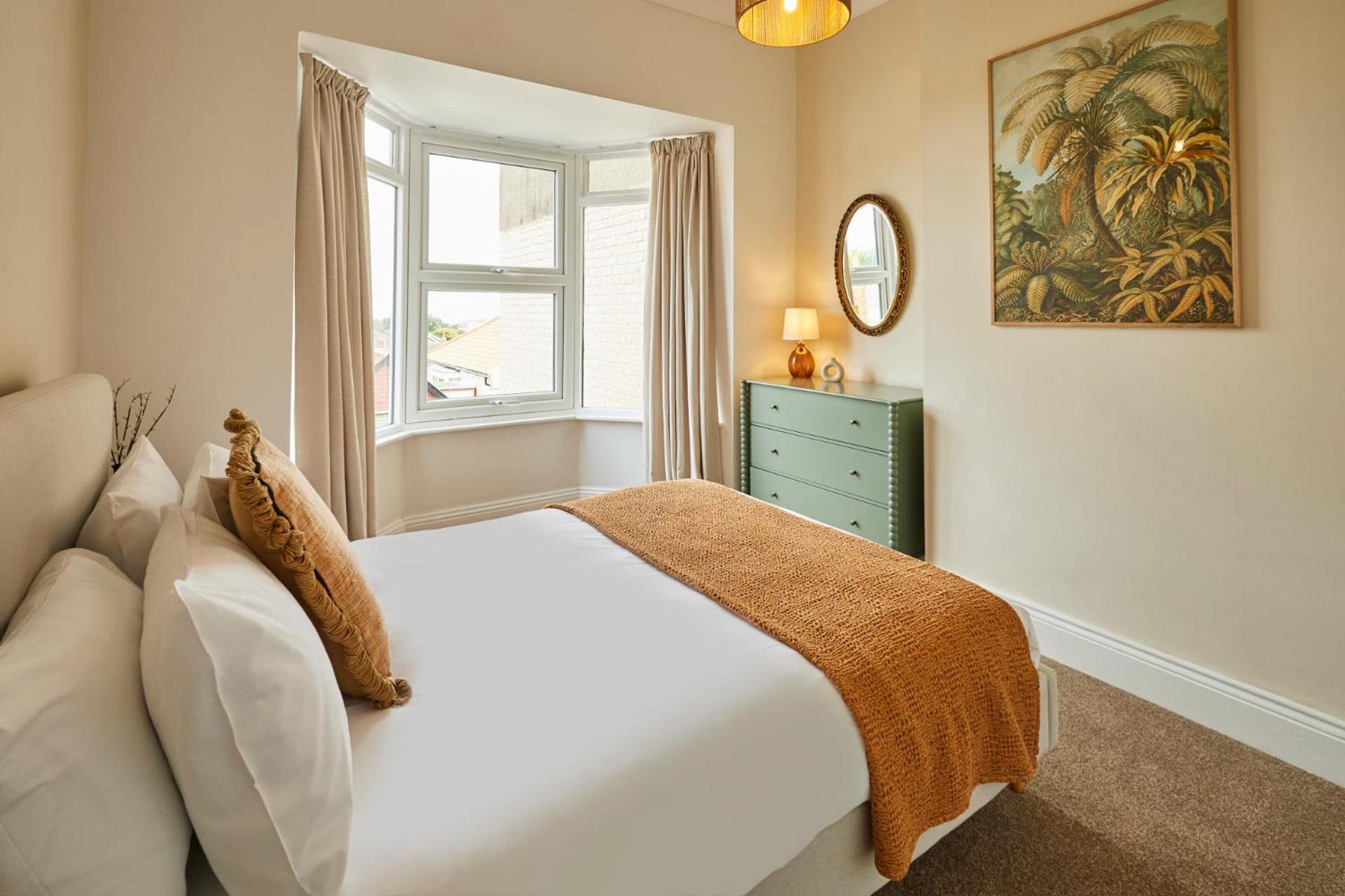 Host & Stay - Sunbeam House view 3