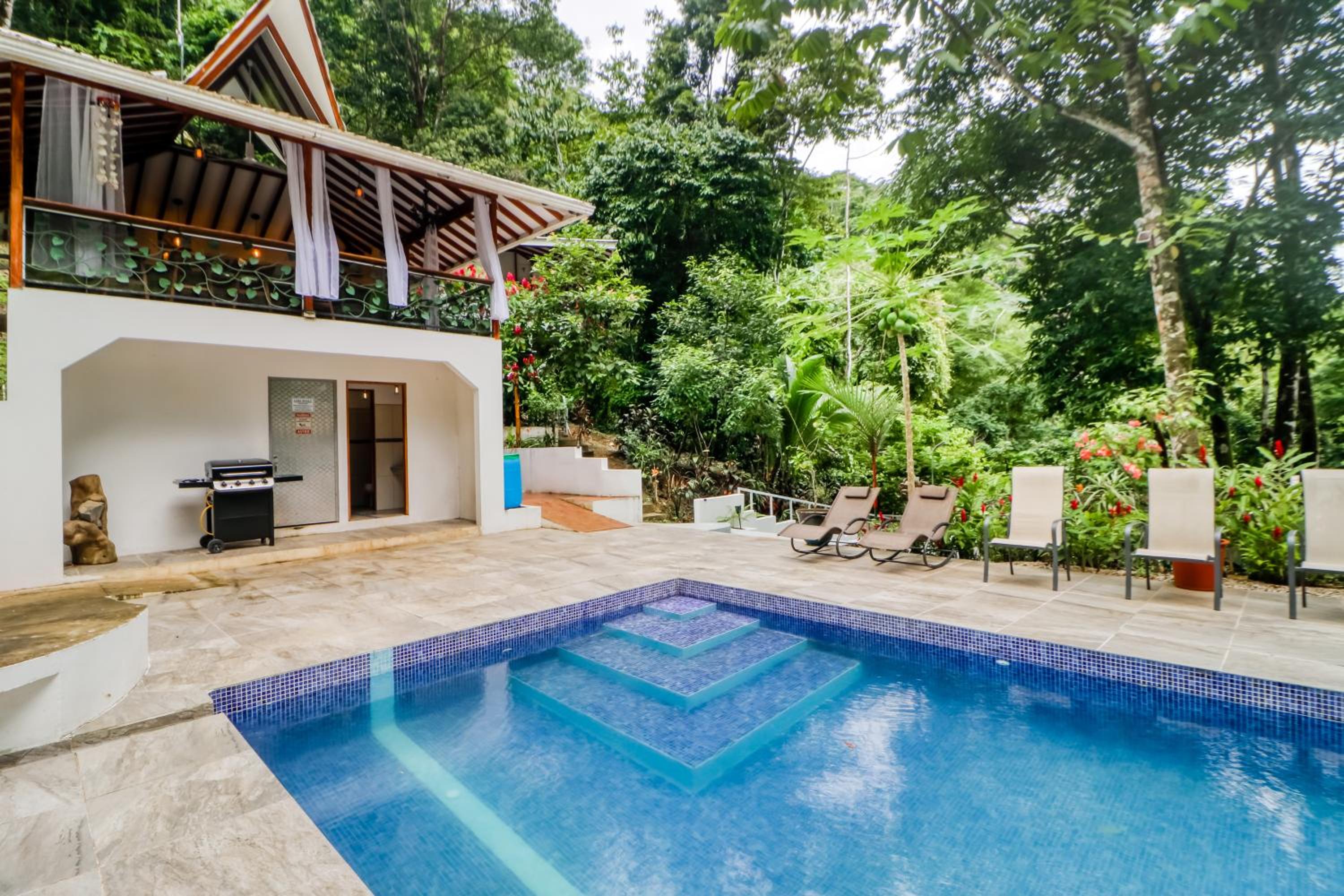 Lost Pools Bungalows