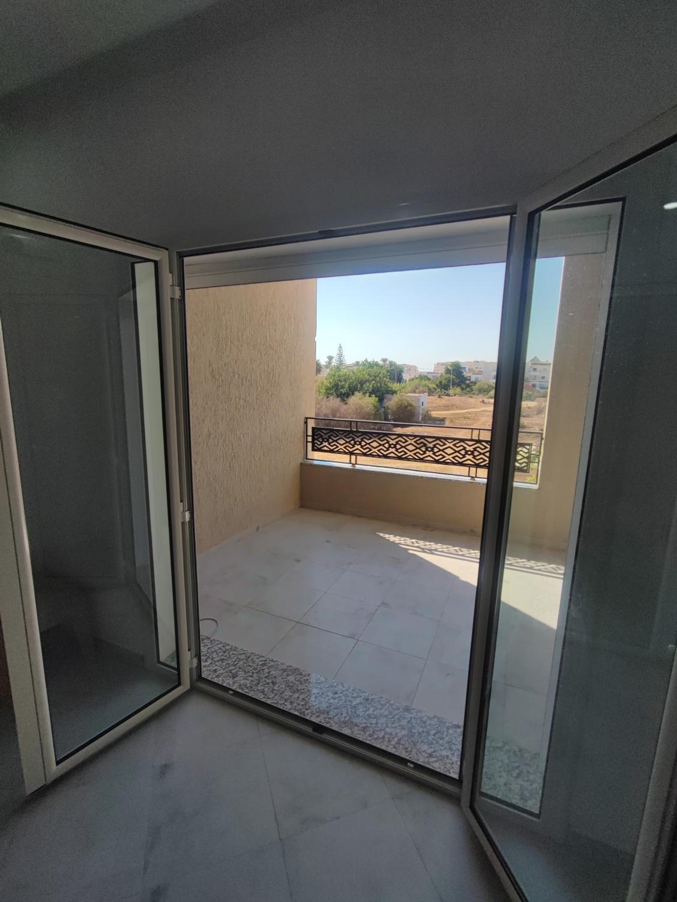 Appartements meublés à louer à Chott Mariem Sousse view 4