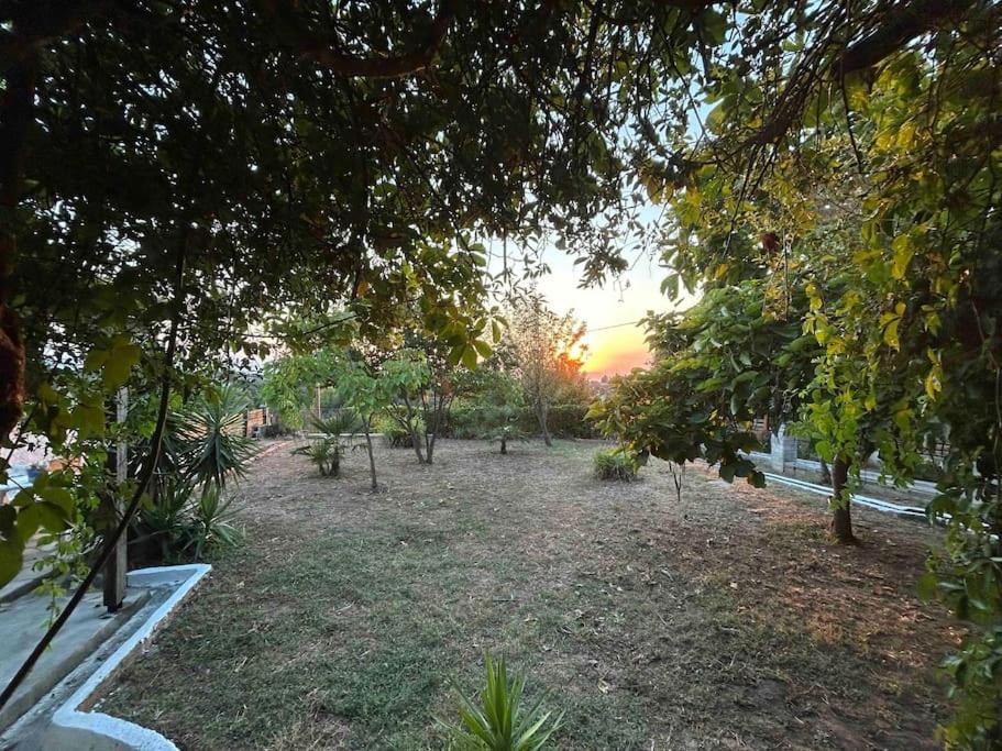 YourLittleMiracle-PanoramicView+FirePit+Garden+BBQ